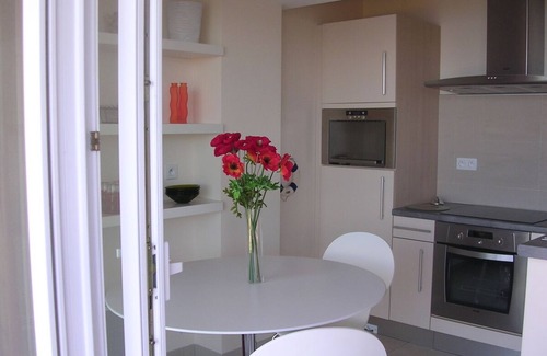 Le Conquet Apartment | Panoramic view of the Iroise Sea, its lighthouses, its islands (Ouessant, Molène)