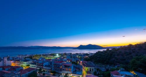 Loutra Edipsou House | Panoramic view!Penthouse 120qm of sea & mountain