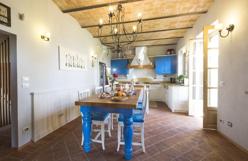 Farigliano Villa | Panoramic villa on the hills of the Langhe among the vineyards large swimming pool