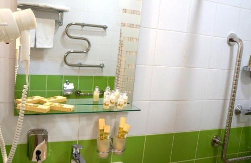 Nizhny Tagil Hotel | Pansionat Uralskiy