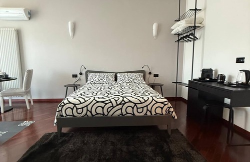 Taranto Bed & Breakfast | Panta Rei Charming Rooms and Spa Era room with private spa for exclusive use.