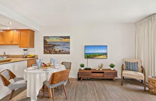 Honokowai House | Papakea D108 · PK D108 Spacious Condo at BeachFront Resort