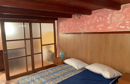 Villanova Monteleone Apartment | "Papavero" Entire House 15 Minutes From The Sea