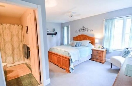 Cambra Bed & Breakfast | Paper Mill Pines Bed and Breakfast: The Cypress Room