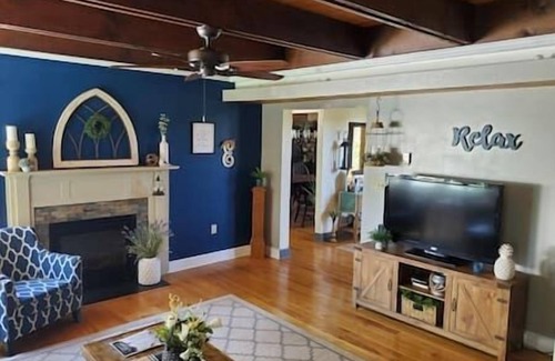 Cambra Bed & Breakfast | Paper Mill Pines Bed and Breakfast: The Cypress Room