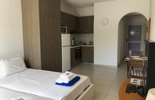 Paphos Apartment | Paphos Gardens - 1BR Apt Near Pool, 5 Mins To Beach And Shops