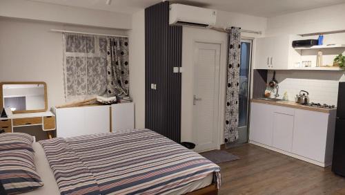 Jakarta Apartment | Papilukas Room Kalibata City - Studio Gold