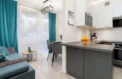 Gdynia Apartment | Paprykowa 23 | Stylish Apartment | Garden