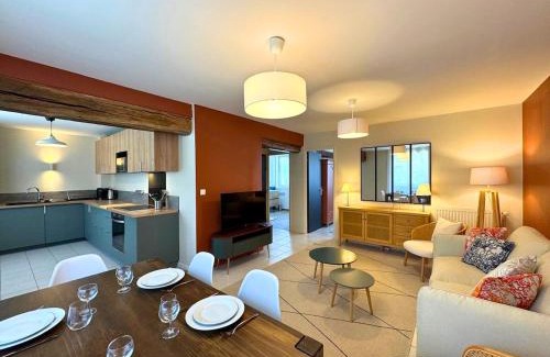 Saint-Martin-de-Brethencourt Apartment | Papyrus - Village Center Apartment 4 Guests