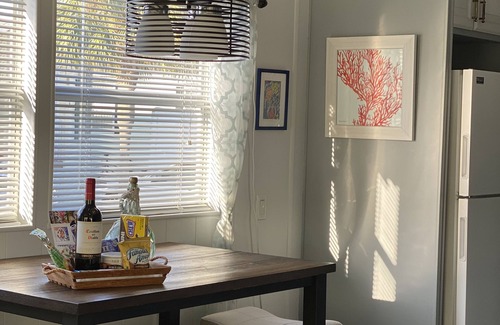 Nettles Island Cottage | Paradise awaits - Just Across from Atlantic Ocean