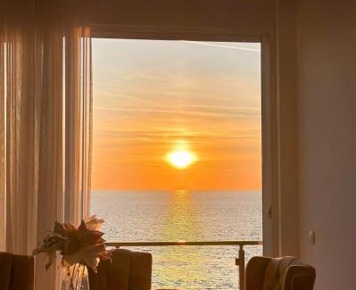 Dobra Voda Apartment | Paradise beachfront view 2