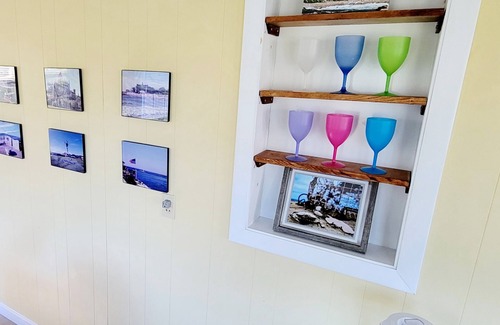 Narragansett Cottage | Paradise Between Salt Pond and the Sea