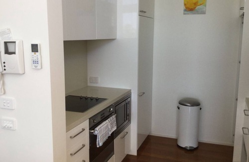 Hawks Nest Apartment | Paradise by the Beach