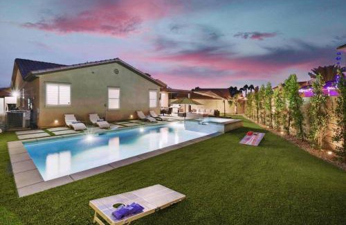 Coachella House | Paradise Coachella NEW Salt Water Pool & Landcape