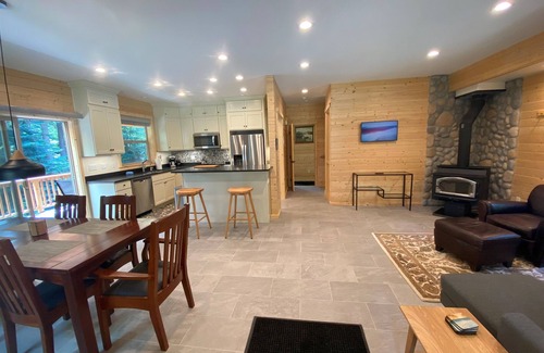 Eastsound House | Paradise Found at Meadow Lodge/Private Family Home