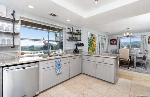 East Grove House | Paradise Hilltop Escape: GameRoom/PoolSlide/Pool/EVCharger/Volleyball/Basketball