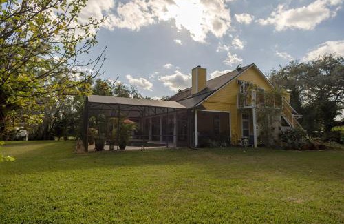 Lake Mary Apartment | Paradise in a country setting 1100 sq ft apartment