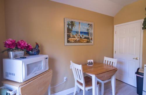 Lake Mary Apartment | Paradise in a country setting 1100 sq ft apartment
