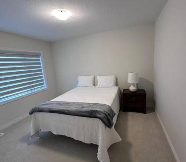 Thorold Apartment | Paradise Island