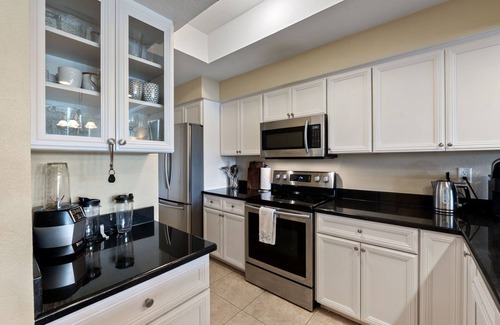 Highland Lake Estates Condo | Paradise Island