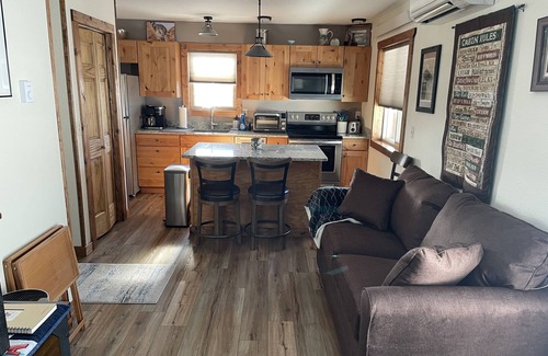 Custer Cabin | Paradise Land Cabin A