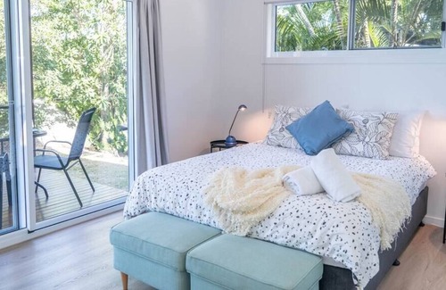 Seventeen Seventy Apartment | Paradise Lights 1770 (a)
