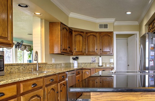 Marion House | Paradise On The Lake ~ Luxurious Peninsula Property ~ Best View On The Lake!