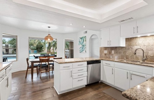 La Paz At Desert Springs House | Paradise Palms|Shop+Dine+Shine!