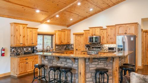 Summit Estates House | Paradise Pines by AvantStay Beautiful Big Bear Home Only 1 Mile To Snow Summit