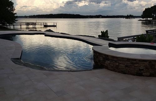 Denver House | Paradise Point , Surrounded by water !