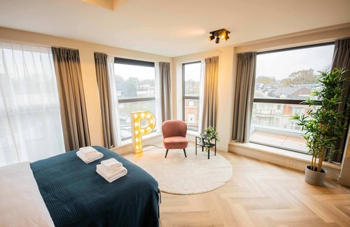 Hilversum Apartment | Paradise Serviced studio Apartment (KS71-P)