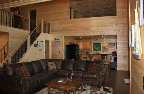 Cable House | Paradise Shores & Fish Galore ~your own private beach & dock!