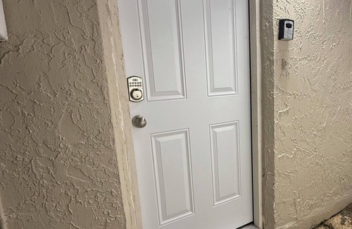 Regency Park Apartment | Paradise