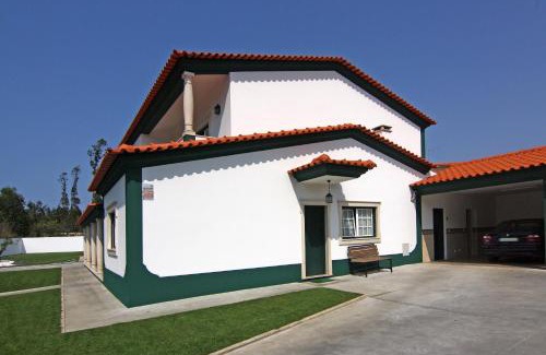 Sao Martinho do Porto House | Paradise Valley House