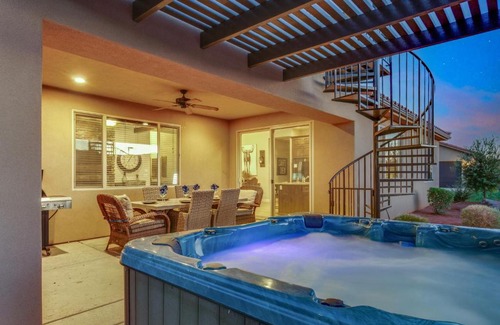 Santa Clara House | Paradise Village 117 Private Hot Tub, 2 PS4s, Telescope, Observation Balcony, Games and More