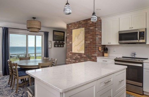 Mattapoisett House | Paradise Water Front with a Private Beach!