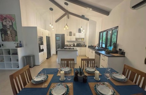 Pedasi House | Paradise welcomes you ! Private pool & access to beach club and miles of beach !