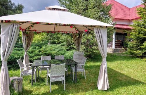 Cornu de Jos Villa | Paradisul Verde al Nathaliei