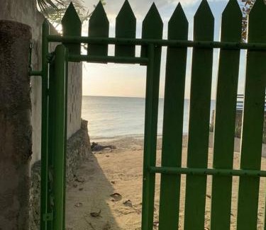 Calatagan Bed & Breakfast | Paradores Filipinas