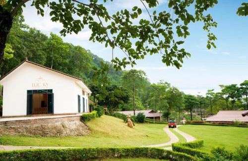 Ba Vi Hotel | Paragon Resort Ba Vì - by BAY LUXURY
