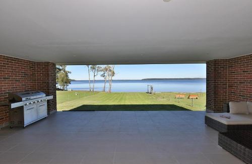 St. Georges Basin House | Pardesa A Little Piece Of Paradise - Belle Escapes Jervis Bay