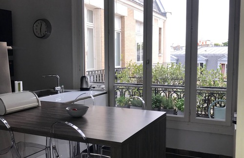 L'Europe Apartment | Paris 8th, Lux Modern Apt , 5 BR, Grt Views, 350sq meters, on Park Monceau