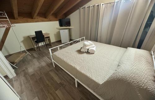 Azzate House | Park 20 Guest House
