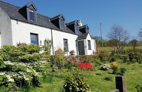Lochcarron Cottage | Park Cottage - Traditional Croft Cottage With Beautiful Views Across The Loch