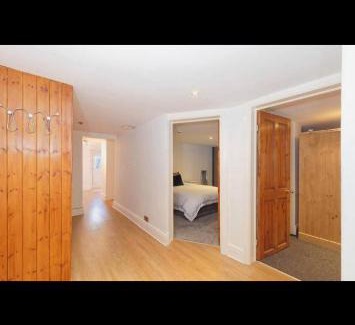 Harrogate House | Park drive the oval