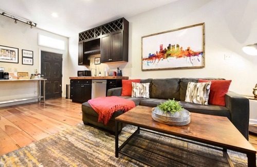 East Allegheny House | Park Free★Amazing Space★Professionally Cleaned!