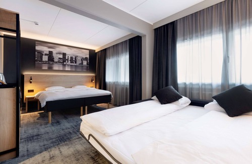 Gardermoen Hotel | Park Inn by Radisson Oslo Airport Hotel West