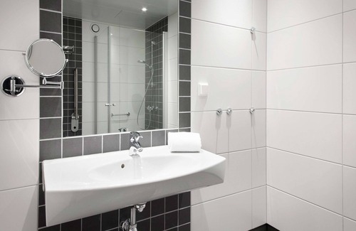 Gardermoen Hotel | Park Inn by Radisson Oslo Airport Hotel West