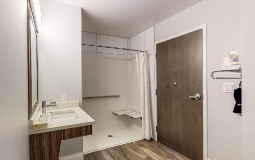 Okanagan-Similkameen Hotel | Park Inn by Radisson Osoyoos
