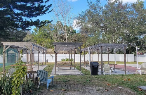 Jacarandas Cottage | Park Model in North Fort Myers, pet friendly